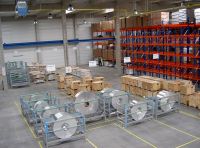 Hlin�kov� kotou�e k expedici, reg�lov� syst�m v pozad�